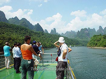Li River Cruise in Summer